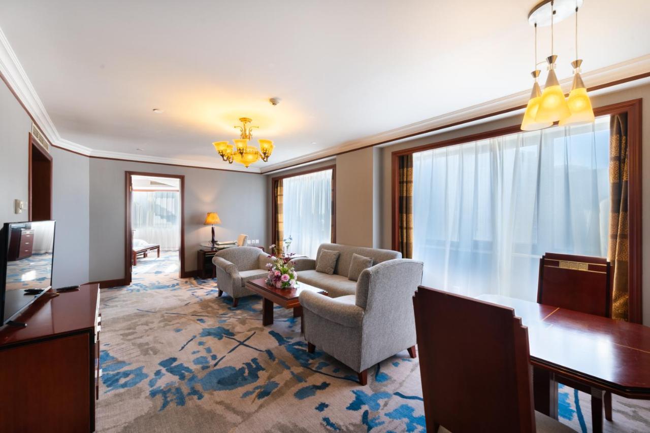 Golden Ocean Hotel Tianjin Bagian luar foto